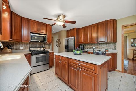 3403 Chellington Dr, Johnsburg, IL 60051 photo 7