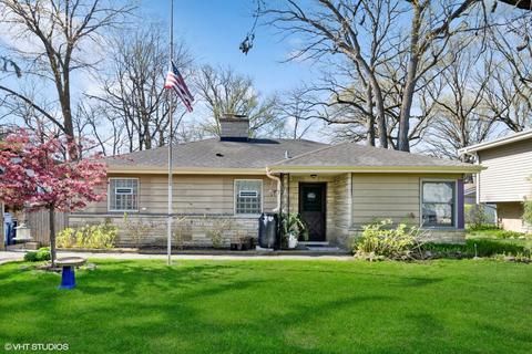 1576 Grove Ave, Highland Park, IL 60035