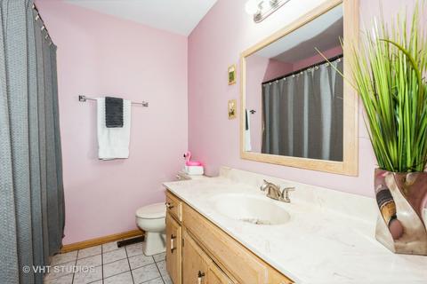 577 Yellowstone Dr, Elgin, IL 60123 photo 18