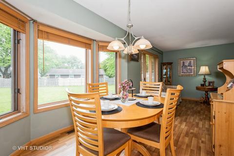 577 Yellowstone Dr, Elgin, IL 60123 photo 7