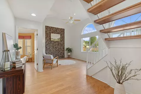 6881 Hampton Cir, Gurnee, IL 60031 photo 4