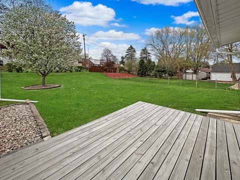 954 Monroe Dr, Freeport, IL 61032 photo 12