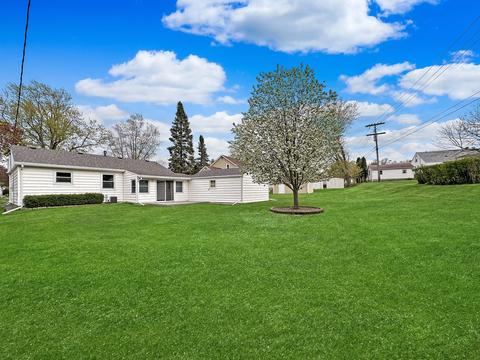 954 Monroe Dr, Freeport, IL 61032 photo 14