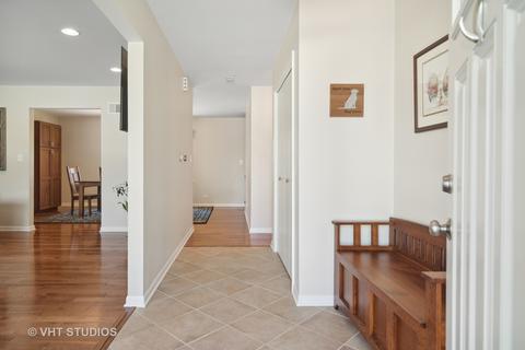 833 Garden Ln, Wheeling, IL 60090 photo 3