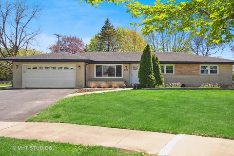 833 Garden Ln, Wheeling, IL 60090 photo 1