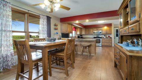 5598 E Holcomb Rd, Oregon, IL 61061 photo 3