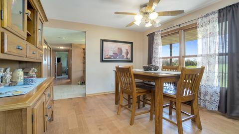 5598 E Holcomb Rd, Oregon, IL 61061 photo 4