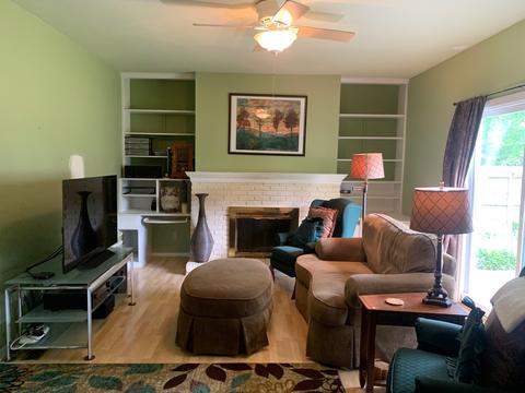 2008 Clover Ln, Champaign, IL 61821 photo 7
