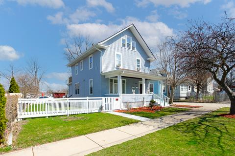 786 E Benton St, Aurora, IL 60505 photo 1