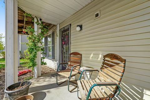 1047 Symphony Dr, Aurora, IL 60504 photo 24