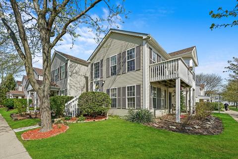 1047 Symphony Dr, Aurora, IL 60504