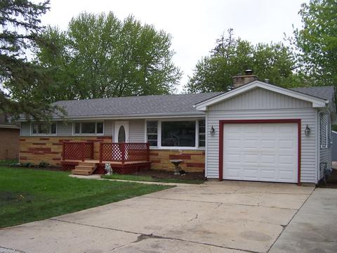 807 S Riverside Dr, Mchenry, IL 60050 photo 2
