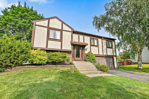 114 E Sherman St, Bartlett, IL 60103