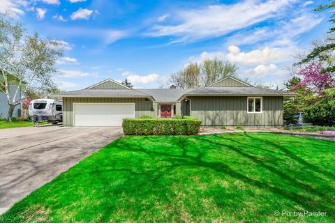 17 Golfview Pl, Dekalb, IL 60115