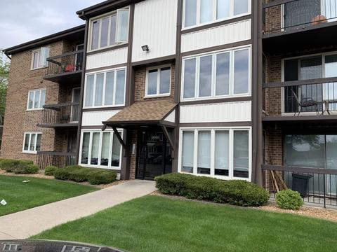 4900 Circle Ct #210, Crestwood, IL 60445