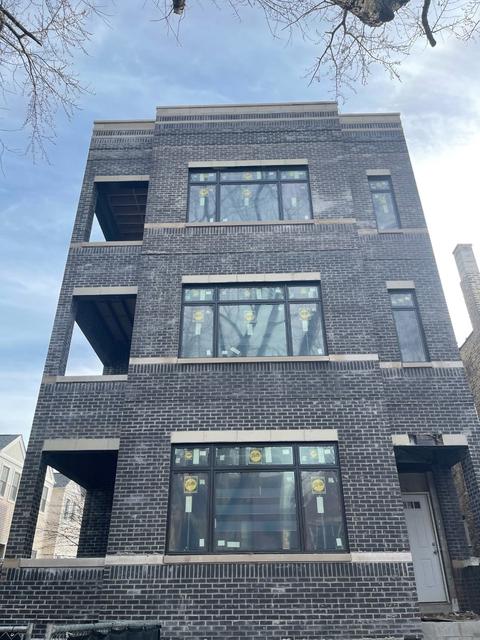 1511 W Byron St #3, Chicago, IL 60613
