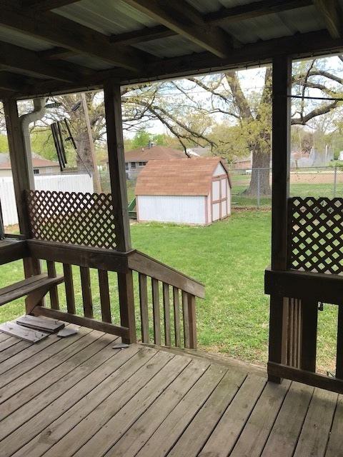 307 W Burton St, Eureka, IL 61530 photo 3