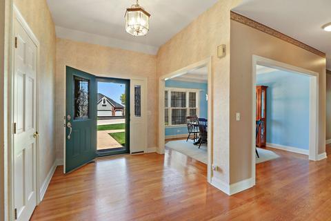 3551 Bunker Hill Dr, Algonquin, IL 60102 photo 2