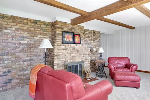 502 S Lincoln St, Philo, IL 61864 photo 9
