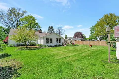 502 S Lincoln St, Philo, IL 61864 photo 4