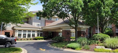 605 Barrington Ave #206, East Dundee, IL 60118