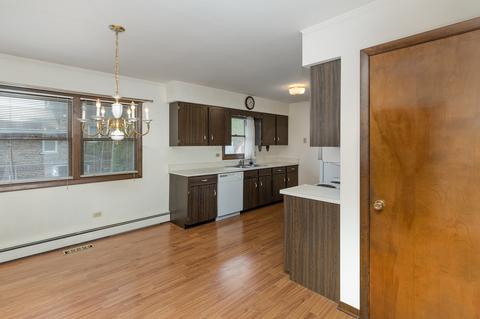 18303 Bock Rd, Lansing, IL 60438 photo 5
