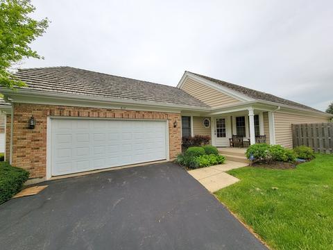 417 Park Barrington Dr, Barrington, IL 60010