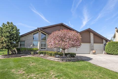 11833 Brook Hill Ct, Orland Park, IL 60467
