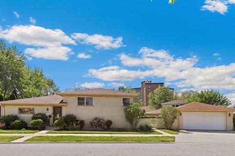 8130 W Church St, Niles, IL 60714