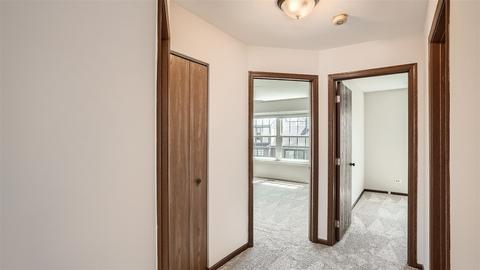 4565 Olmstead Dr, Hoffman Estates, IL 60192 photo 22