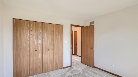 4565 Olmstead Dr, Hoffman Estates, IL 60192 photo 19