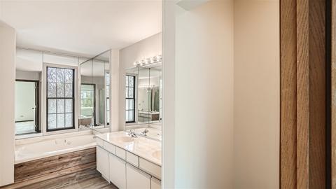 4565 Olmstead Dr, Hoffman Estates, IL 60192 photo 14
