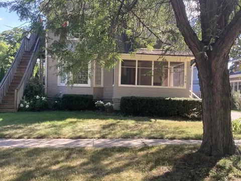514 James St, Geneva, IL 60134