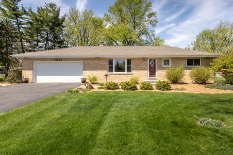 7522 Brookbank Rd, Willowbrook, IL 60527