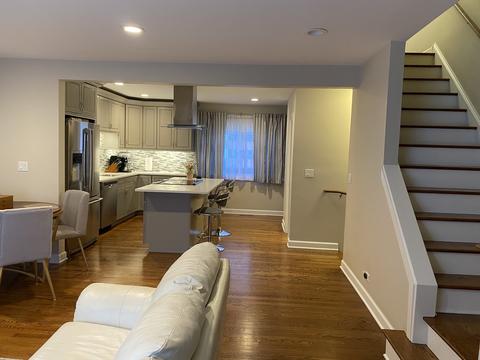 1442 Willow Ave, Des Plaines, IL 60016 photo 3