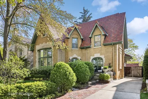 1140 N Kenilworth Ave, Oak Park, IL 60302