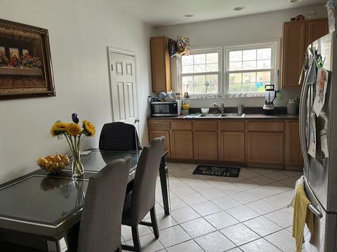 664 Dickie Ave, Elgin, IL 60120 photo 18