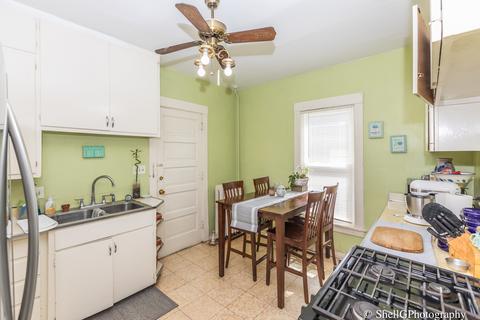 324 E 12th St, Lockport, IL 60441 photo 9