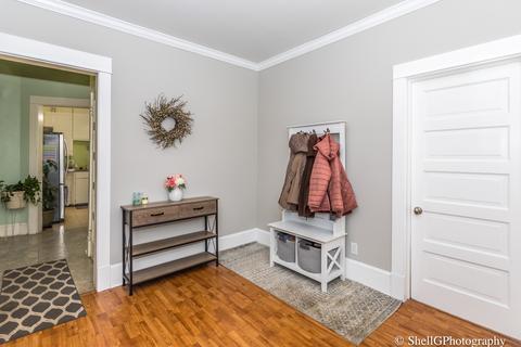 324 E 12th St, Lockport, IL 60441 photo 4