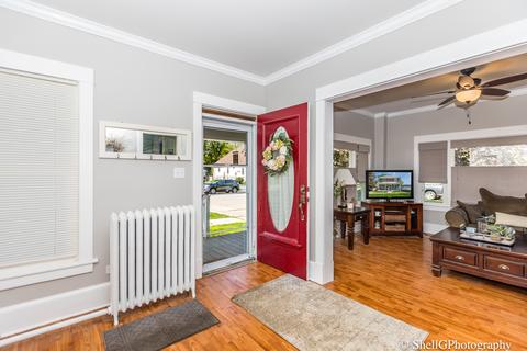 324 E 12th St, Lockport, IL 60441 photo 3