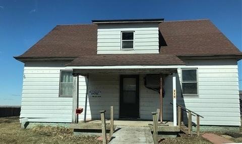 210 E Hancock St, Longview, IL 61852
