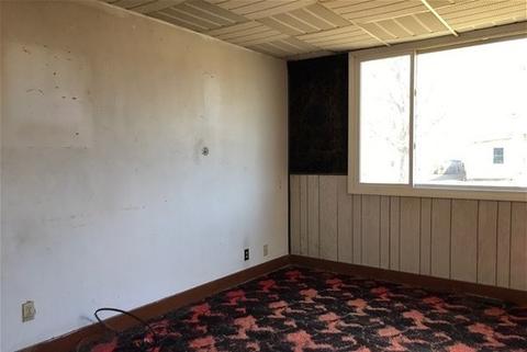 210 E Hancock St, Longview, IL 61852 photo 3