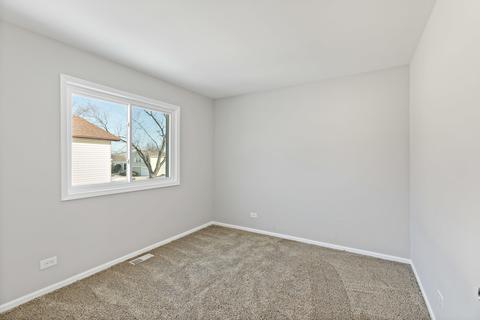 58 Cloverleaf Rd, Matteson, IL 60443 photo 13