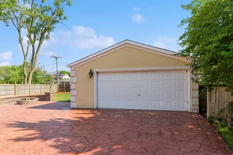 304 E Maxon Ln, Streamwood, IL 60107 photo 11
