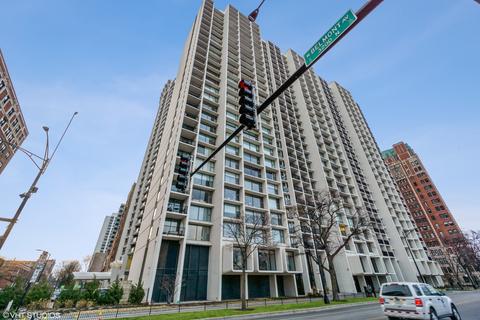3200 N Lake Shore Dr #2710, Chicago, IL 60657