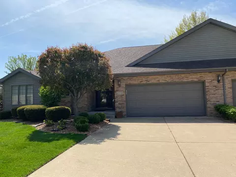 20721 Hunt Club Dr, Frankfort, IL 60423