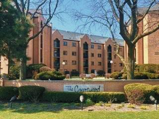 7410 W Lawrence Ave #313, Harwood Heights, IL 60706