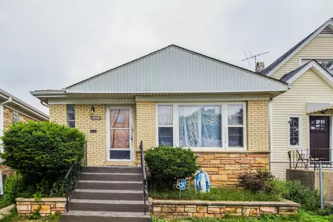 6304 W Giddings St, Chicago, IL 60630