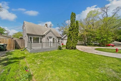 314 Highmoor Dr, Round Lake Park, IL 60073