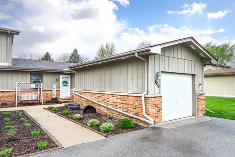 1109 Lillian Ln, Sandwich, IL 60548